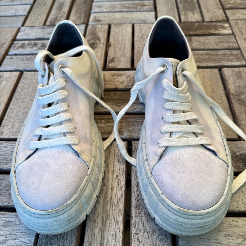 Viron White Platform Combat-Style Lace-Up Boots